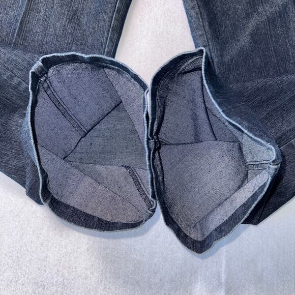 Khakis & Co Women’s 12 Dark Wash Wide-Leg Trouser Jeans - Picture 5 of 5